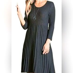 Eileen Fisher Gray Italian Yarn Scoop Neck Sweater Dress Pleated Skirt size S
